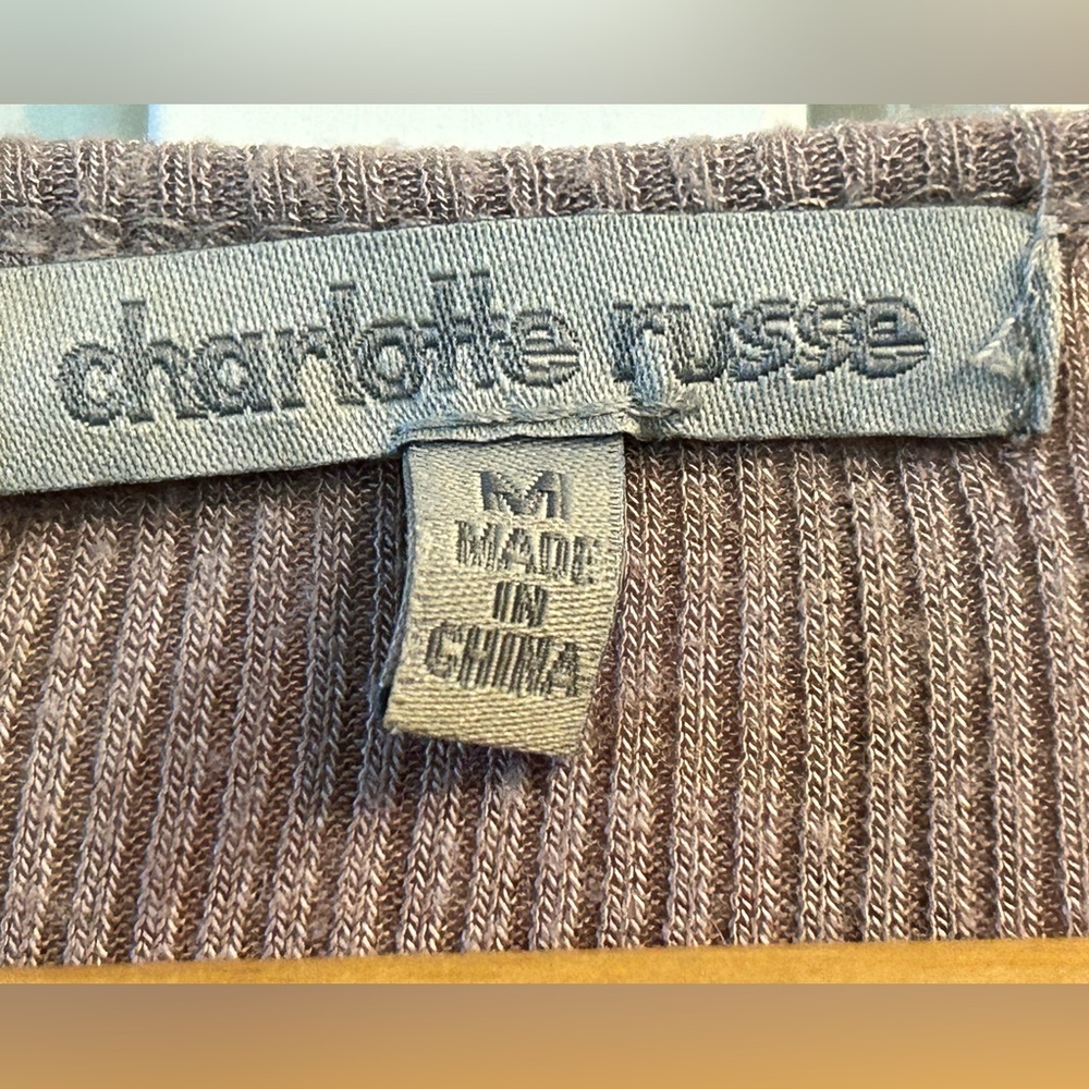 Charlotte Russe Ribbed High-Low Tank Top - Picture 5 of 6